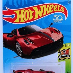 Hot Wheels 2018 50th Anniversary HW Exotics '17 Pagani Huayra 243/365, Maroon